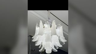 Lihat Lampu Gantung Kristal Piramida Kustom Lapisan Emas Hotel Club Villa Liontin Modern Geometris Mewah
