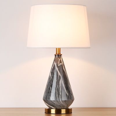 Studi Naungan Kain Samping Tempat Tidur Keramik Putih Dasar Lampu Meja D35 * H63CM E27 85lm / W