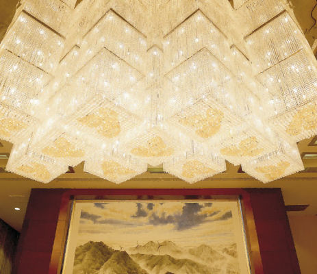 ODM OEM Extra Large Chandeliers Untuk Klub High End Museum Exhibition Hall