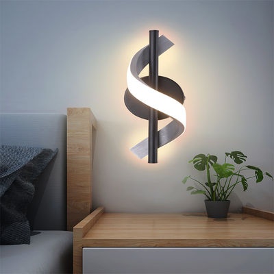 Aluminium Spiral Desain Lampu Dinding LED Modern 3000K / 6000K 2 Warna Cahaya Hotel Kamar Tidur Ruang Tamu Koridor Dekorasi Curved Dinding Lampu