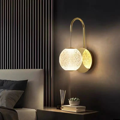 Modern Light Luxury Dragon Bead Restoran Lampu Bola Kamar Tidur Lampu Dinding Villa Tangga Berputar Lampu Lampu Bersama