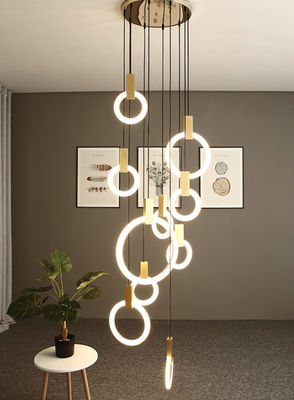 Apartemen Lantai Tangga Dupleks Lampu Lampu Dengan Pick Modern Sederhana Untuk Villa Ring Lampu Lampu Panjang 10KG Emas/Custom Design