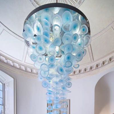Langit-langit dalam ruangan Lontar Daun Lotus Biru Dekorasi Tangga Proyek Modern Led Chandelier 5 Tahun pemeliharaan