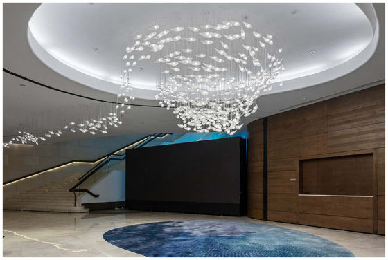 Custom Hotel Lobby Dekorasi Chandeliers Hanging Lamp Pendent Shopping Mall Villa Ruang tamu LED Cahaya ikan berbentuk kaca