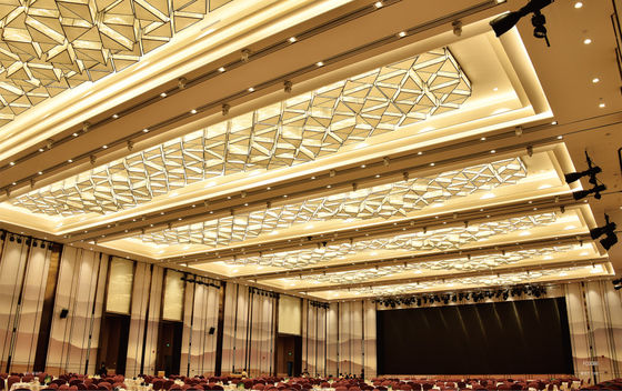 Kota Zhongshan Desain Baru Pola Geometri persegi panjang Lampu LED Aluminium Body Chandelier Cocok Untuk Proyek Restoran Restoran