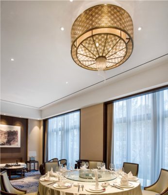 Non-standar Custom Hotel Restoran Chandelier Bar Hotel Club Hot Pot Cina KTV Besar Kain Seni Ruang Pribadi Kotak Cahaya Gaya Rattan Lampu Langit-langit LED Bulat