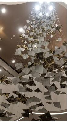 Nordic Modern Chandelier Staircase Ginko Leaf Chandelier Lampu untuk Langit-langit Tinggi