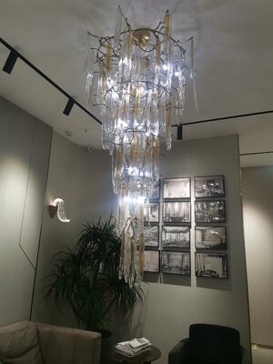 Lampu Gantung Kristal Mewah Lampu Foyer Tangga Besar Perlengkapan Suspensi Langit-langit Tinggi Jatuh Bertingkat Besar